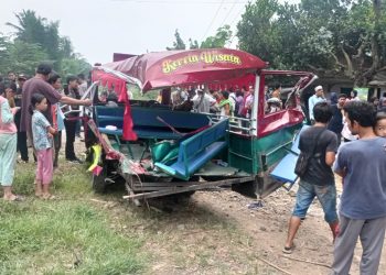 Odong-odong ringsek tertabrak kereta di Kabupaten Serang/Net