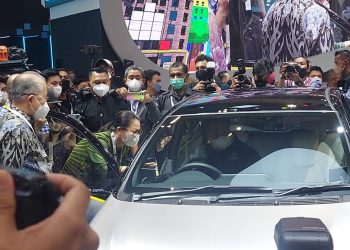 Airlangga jajal mobil di GIIAS 2022/Net